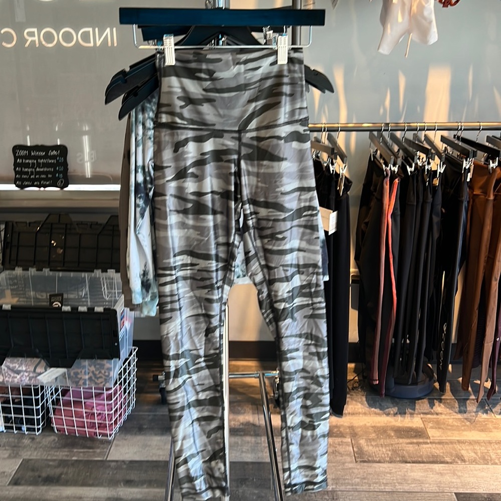 DYI high shine camo tight